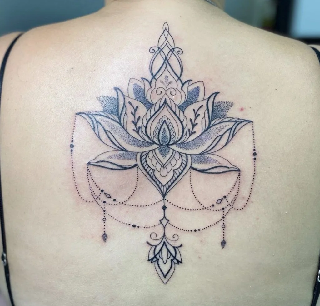 Significado de tatuarse el loto sagrado o padma